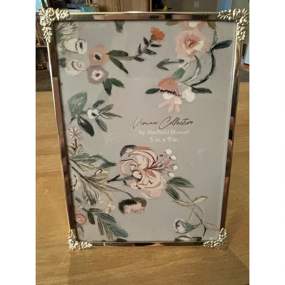 Sheffield Home Vivian Collection Silver Rose Corner 5x7 Picture Frame 7K76-57A